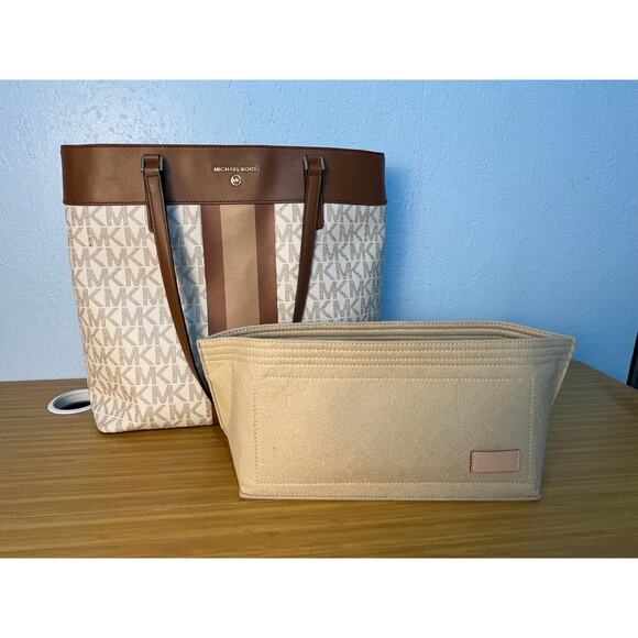 Michael Kors Morgan Canvas Tote Large Tan White Felt Organizer Preppy Twee - Picture 1 of 9